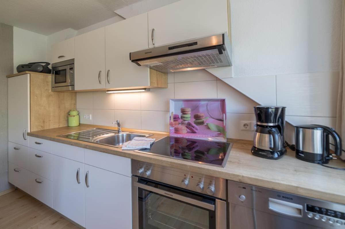Friesenhof Janssen - Urlaub Auf Dem Bauernhof Apartment Нойхарлингерзийл Екстериор снимка