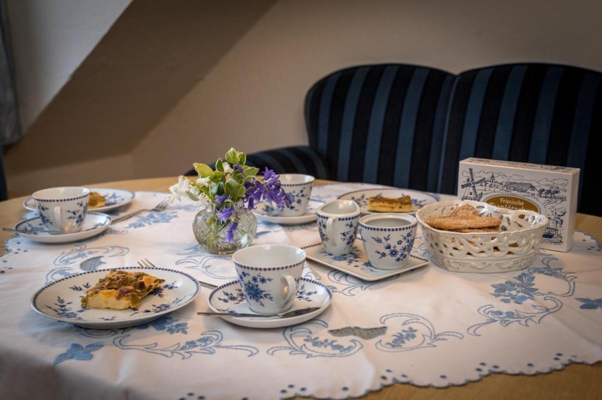 Friesenhof Janssen - Urlaub Auf Dem Bauernhof Apartment Нойхарлингерзийл Екстериор снимка