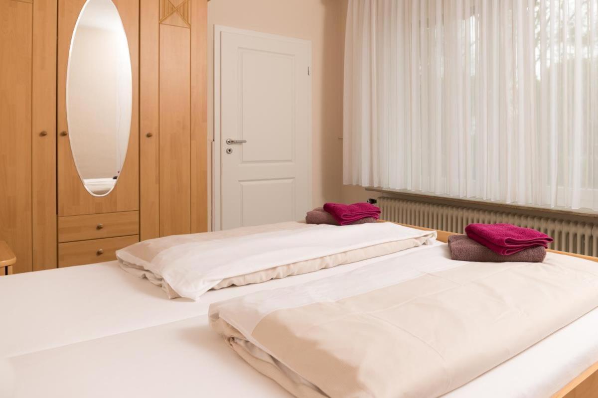 Friesenhof Janssen - Urlaub Auf Dem Bauernhof Apartment Нойхарлингерзийл Екстериор снимка