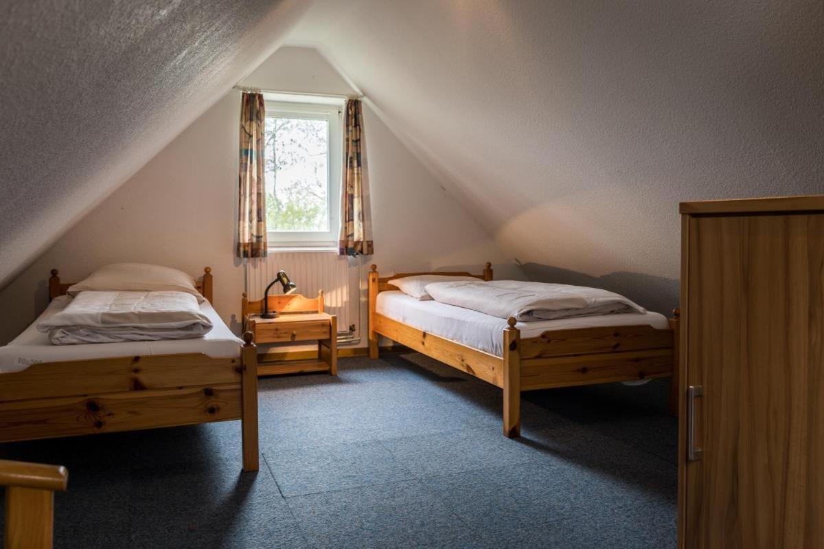 Friesenhof Janssen - Urlaub Auf Dem Bauernhof Apartment Нойхарлингерзийл Екстериор снимка