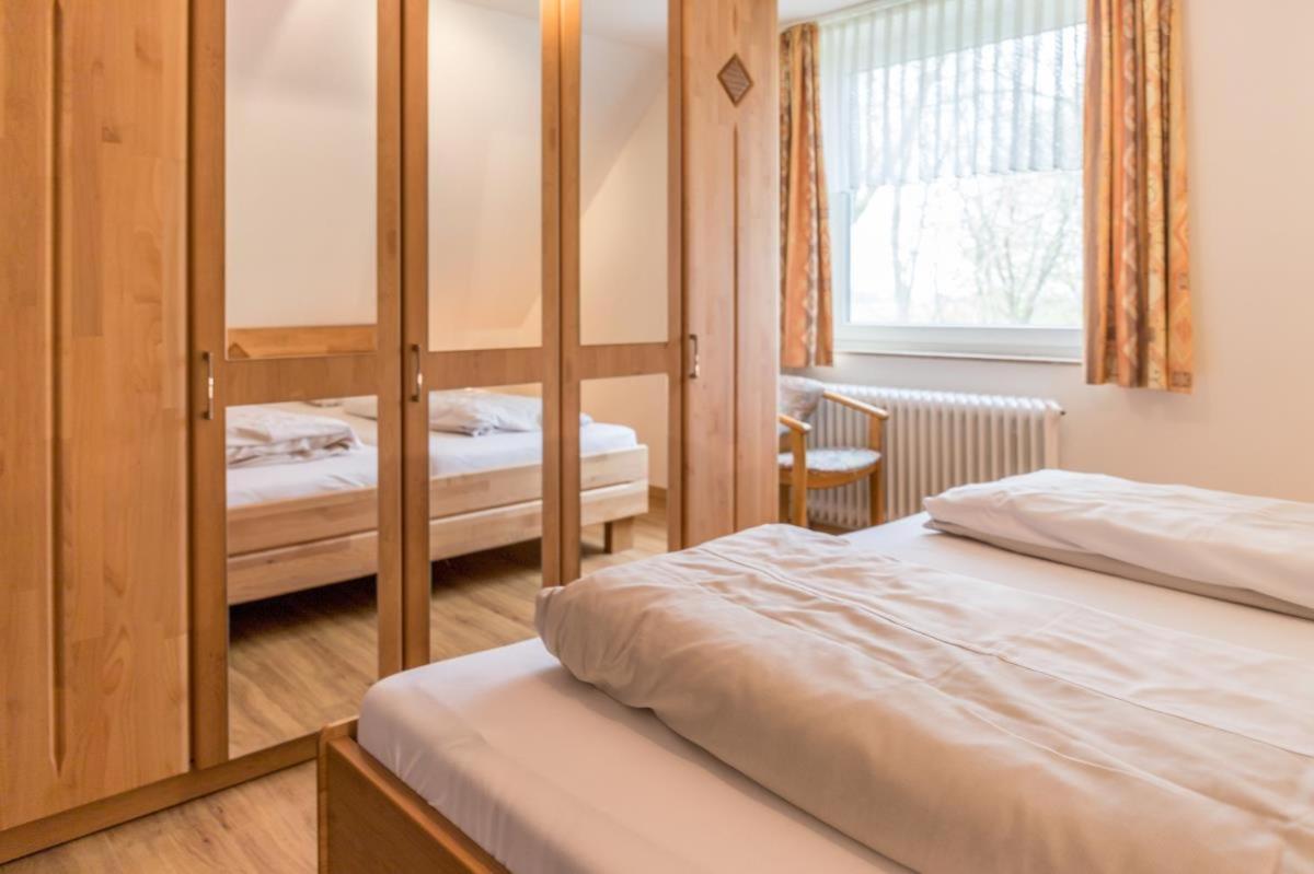 Friesenhof Janssen - Urlaub Auf Dem Bauernhof Apartment Нойхарлингерзийл Екстериор снимка
