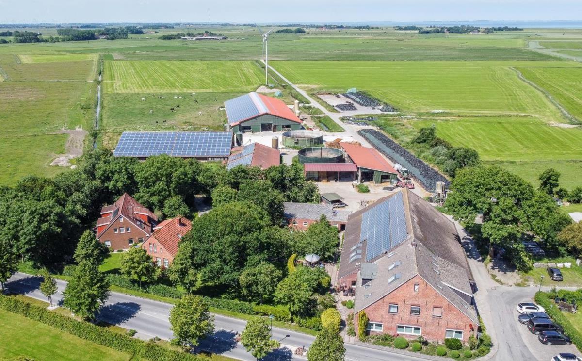 Friesenhof Janssen - Urlaub Auf Dem Bauernhof Apartment Нойхарлингерзийл Екстериор снимка