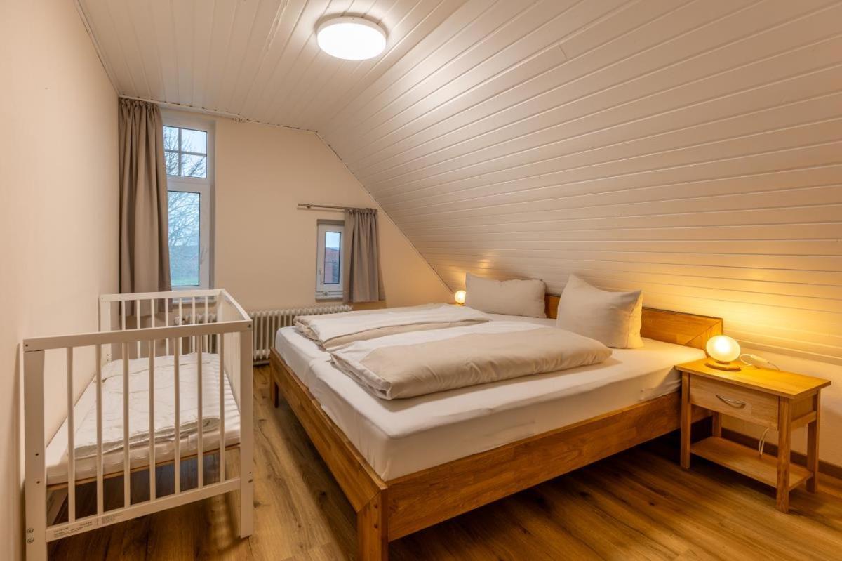 Friesenhof Janssen - Urlaub Auf Dem Bauernhof Apartment Нойхарлингерзийл Екстериор снимка