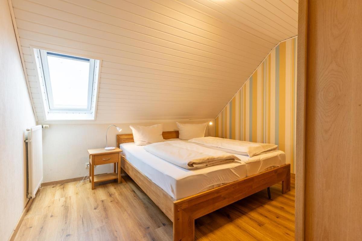 Friesenhof Janssen - Urlaub Auf Dem Bauernhof Apartment Нойхарлингерзийл Екстериор снимка