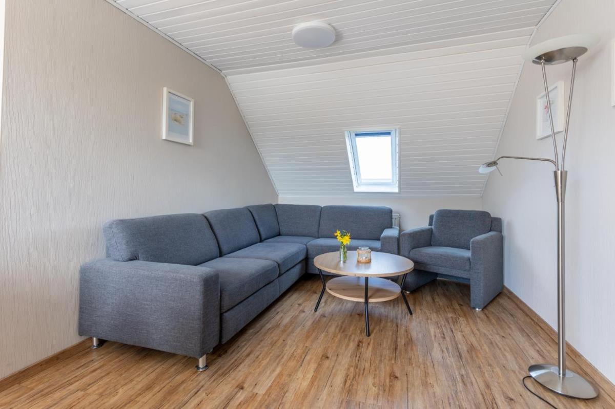 Friesenhof Janssen - Urlaub Auf Dem Bauernhof Apartment Нойхарлингерзийл Екстериор снимка