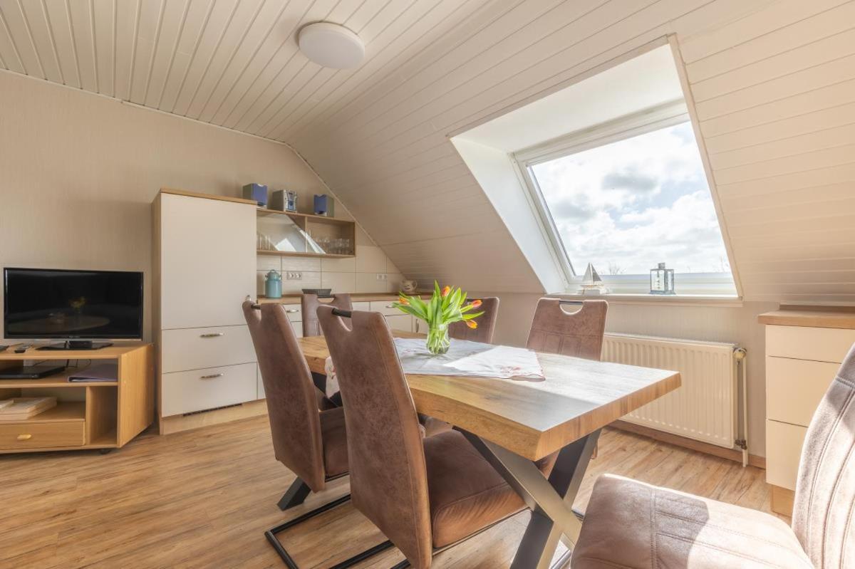 Friesenhof Janssen - Urlaub Auf Dem Bauernhof Apartment Нойхарлингерзийл Екстериор снимка